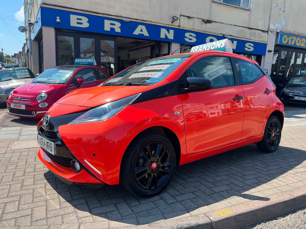 Toyota Aygo 1.0 Vvt-i X-cite X-shift Hatchback Orange