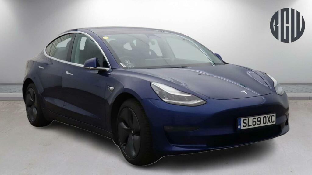 Tesla Model 3 Long Range Blue