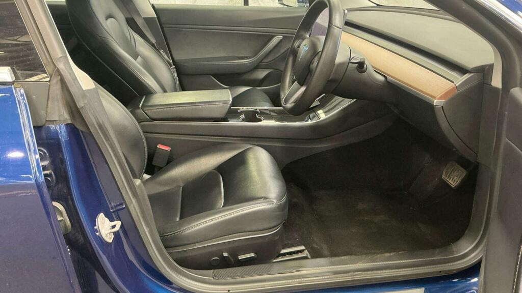 Tesla Model 3 Standard Range Plus Saloon 241 Grey #9