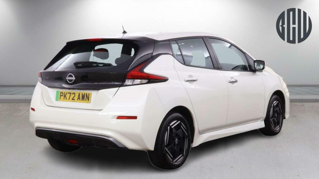 Nissan Leaf Acenta White #4