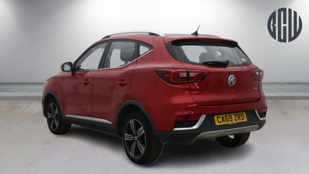 MG ZS Exclusive Red #3