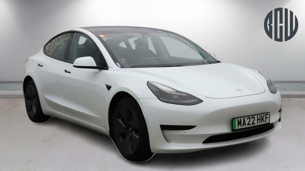 Tesla Model 3 Standard Range Plus White
