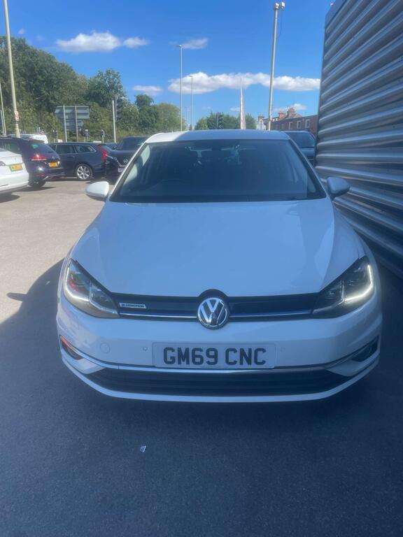 Volkswagen Golf Match Edition White #6
