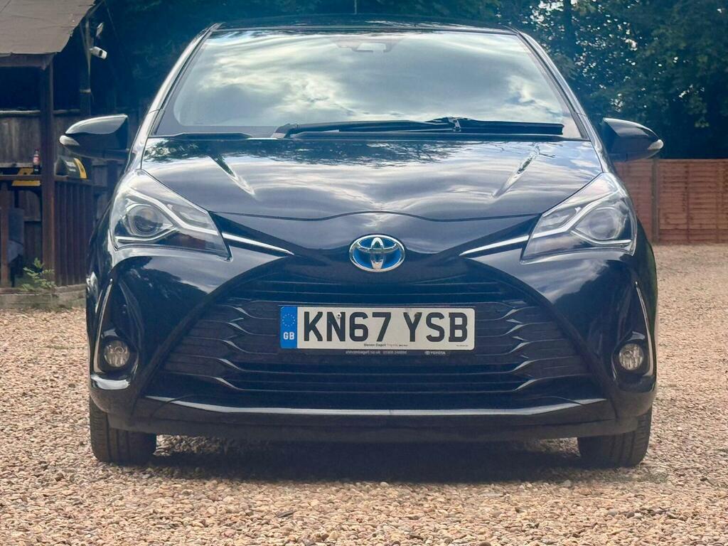 Toyota Yaris 1.5 Vvt-h Icon Tech E-cvt Euro 6 Ss Black #2
