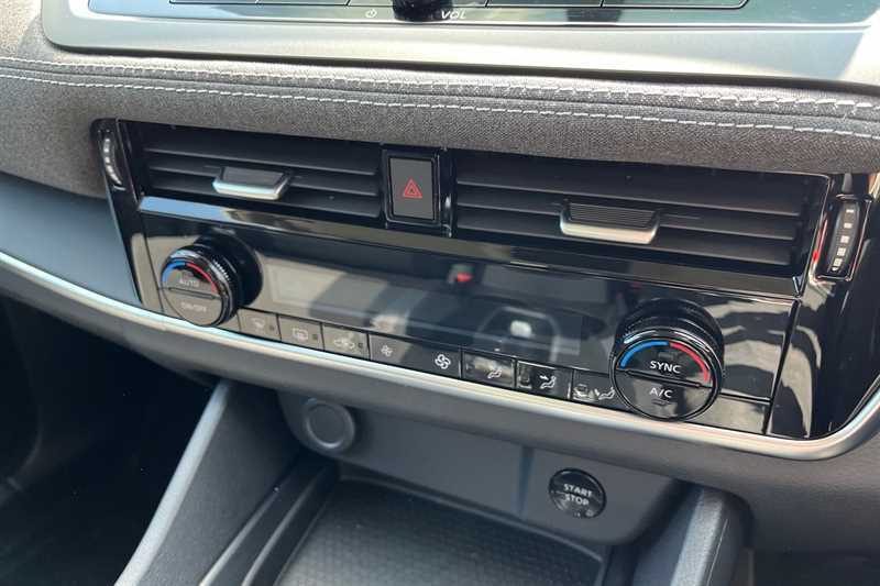 Nissan Qashqai 1.5 E-power Acenta Premium Black