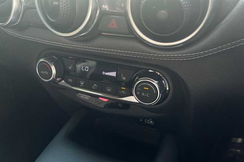 Nissan Juke 1.0 Dig-t 114 Tekna Black