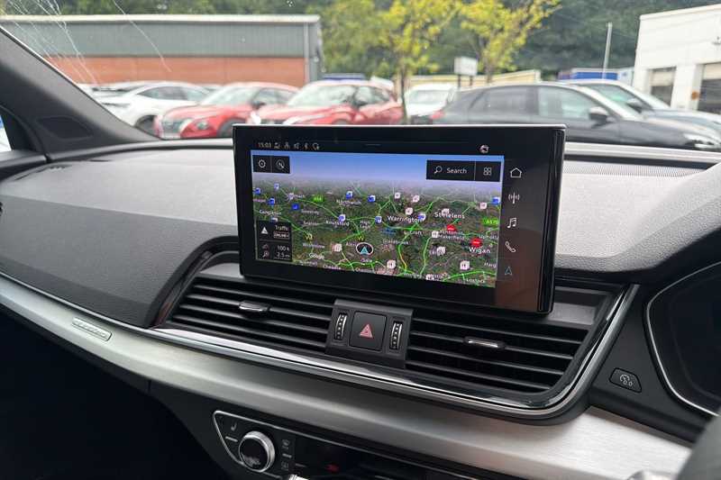 Audi Q5 2.0T Fsi Quattro S Line S Tronic DA73GZN White