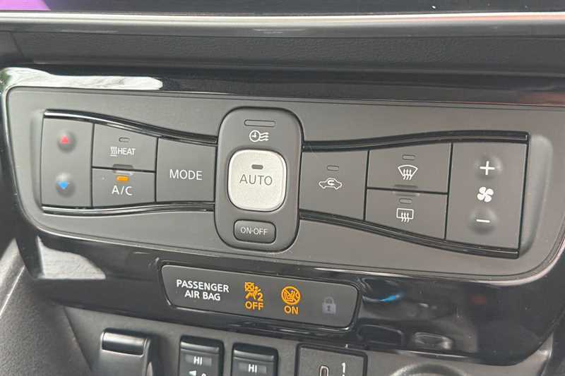 Nissan Leaf 110Kw N-connecta 40Kwh Black