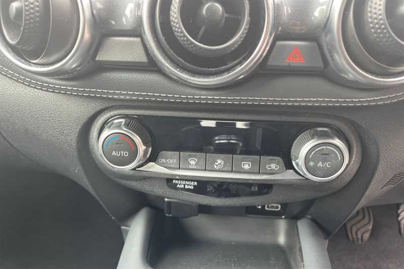 Nissan Juke 1.0 Dig-t 114 N-connecta Grey