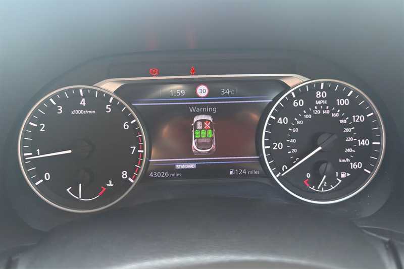 Nissan Juke 1.0 Dig-t 114 N-connecta LM24CHC Red #3
