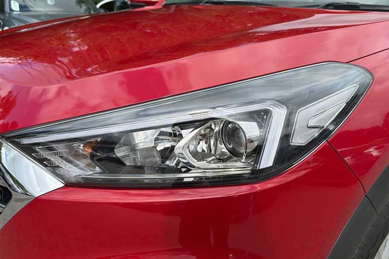 Hyundai Tucson 1.6 Crdi 136 Se Nav 2Wd Dct Red #4