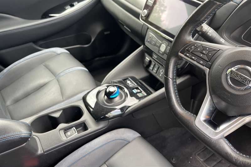 Nissan Leaf 160Kw E Tekna 62Kwh White #6