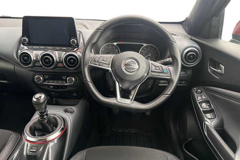 Nissan Juke 1.0 Dig-t Tekna MK70ECV Red #4