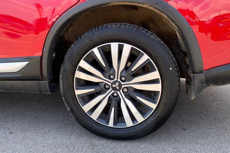 Mitsubishi Outlander 2.0 Exceed Cvt Red #6
