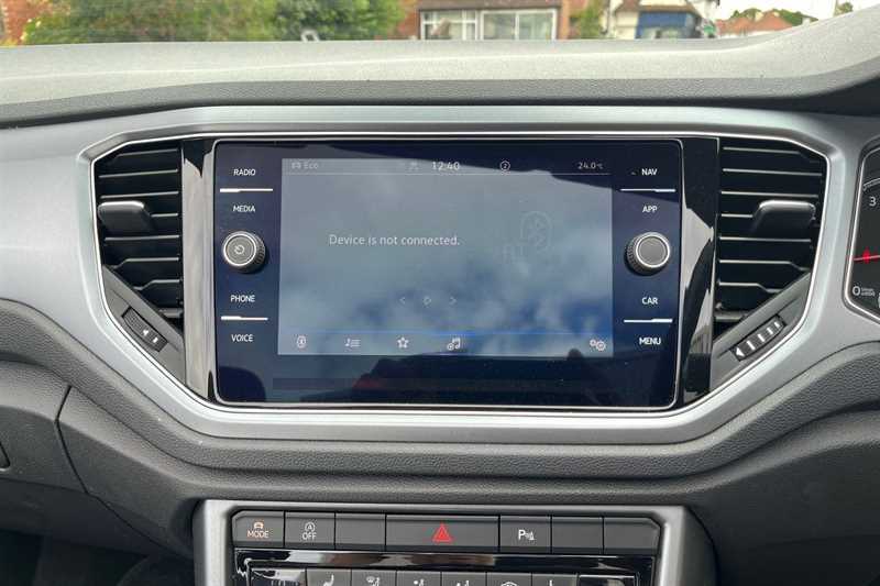 Volkswagen T-Roc 1.5 Tsi Active Dsg CP21OZO White #6