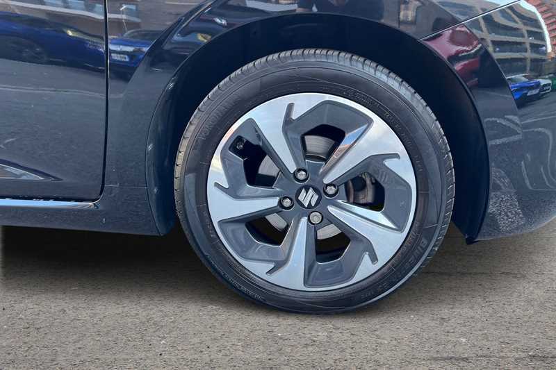 Suzuki Swift 1.2 Mild Hybrid Ultra Cvt LP24WHN Black #2
