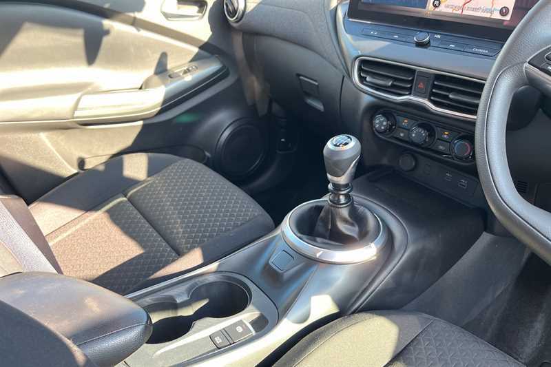 Nissan Juke 1.0 Dig-t Acenta Premium MW24UPY Red #6