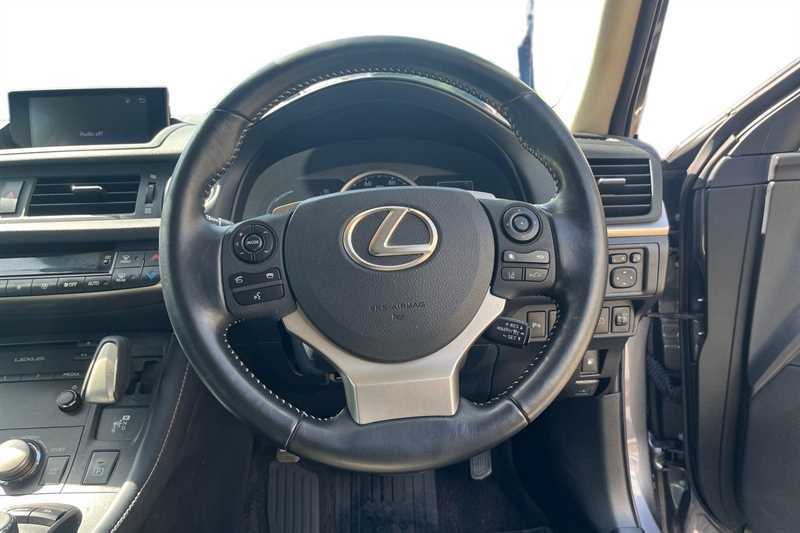 Lexus CT 200H 1.8 Luxury Cvt Grey #4