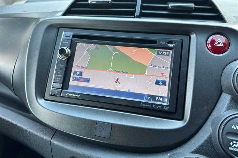 Honda Jazz 1.4 I-vtec Es Plus Cvt Brown #5