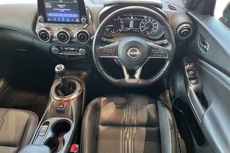 Nissan Juke 1.0 Dig-t 114 Tekna EA23VST Red #4