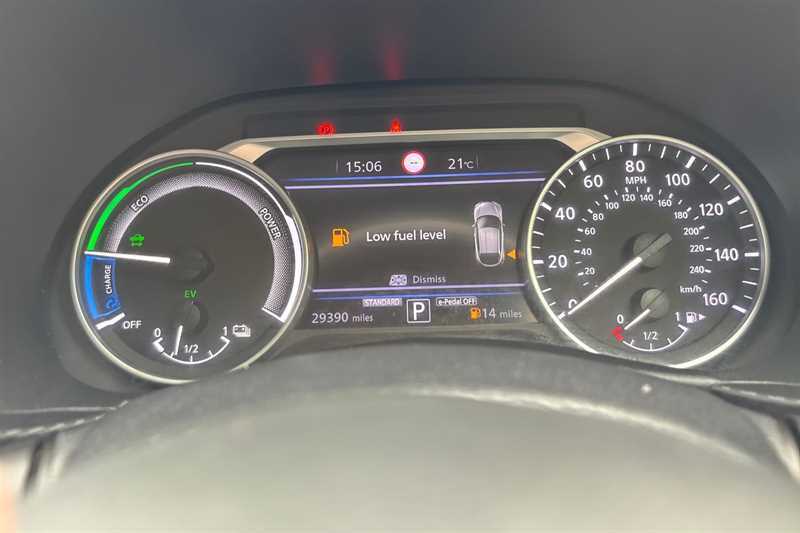 Nissan Juke 1.6 Hybrid Premiere Edition YD72VDG Grey #3