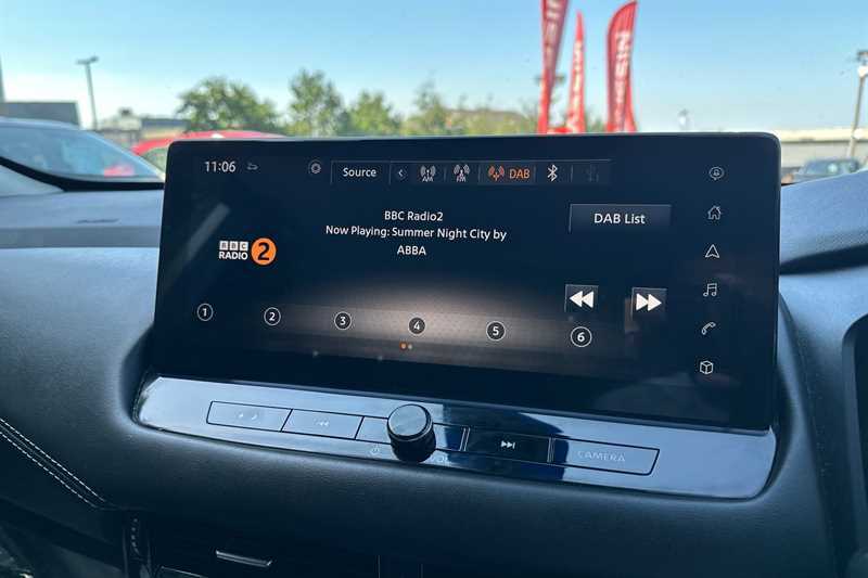 Nissan Qashqai 1.3 Dig-t Mh 158 N-connecta Xtronic White