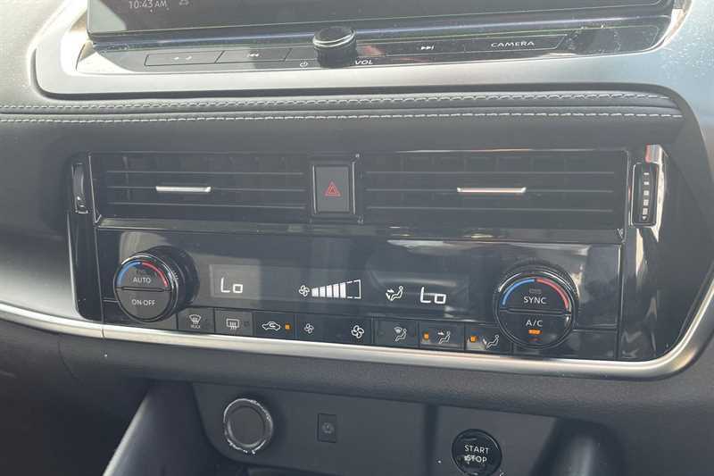 Nissan Qashqai 1.5 E-power N-connecta SC74WLH Black #2