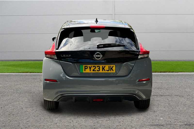 Nissan Leaf 110Kw N-connecta 39Kwh Grey #4