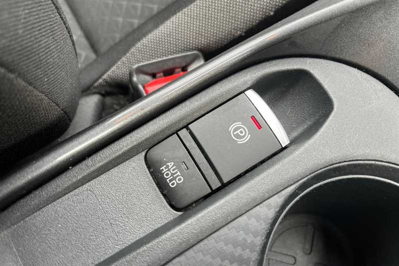 Nissan Juke 1.0 Dig-t N-connecta 114Ps Dct 5-Door Red #17