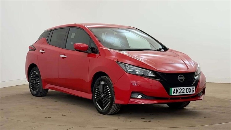 Nissan Leaf 160Kw E N-connecta 59Kwh Red