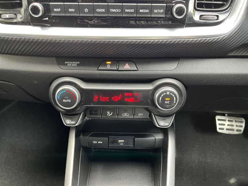 Kia Stonic 1.0T Gdi 99 Gt-line Dct LO23ZNG Black #3