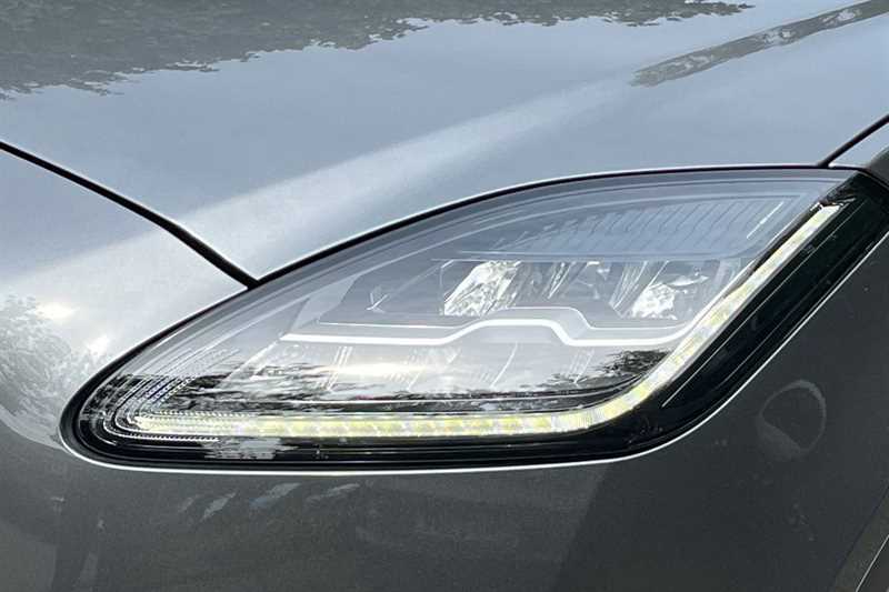 Jaguar E-Pace 2.0 200 Se Grey #4