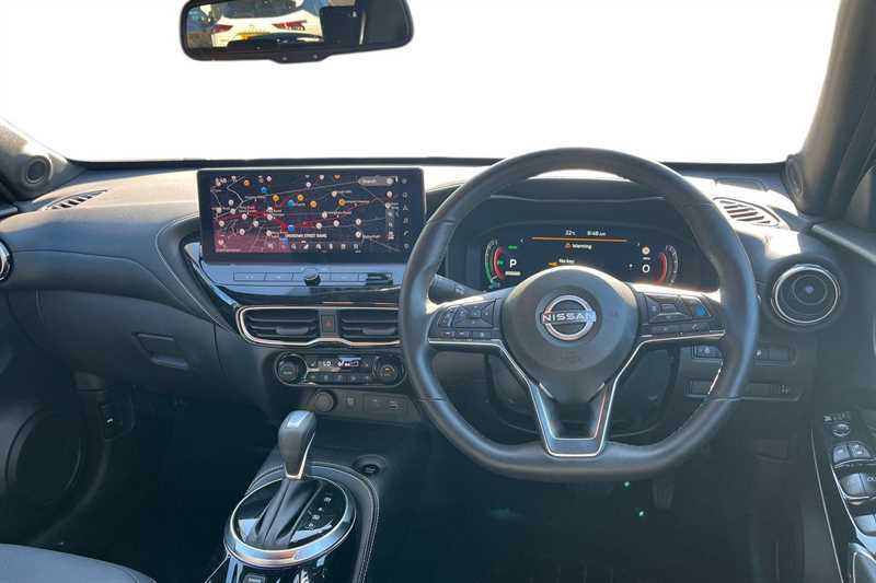 Nissan Juke 1.6 Hybrid Tekna BL75YLS Black #4