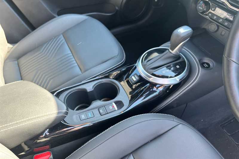 Nissan Juke 1.6 Hybrid Tekna BL75YLS Black #6