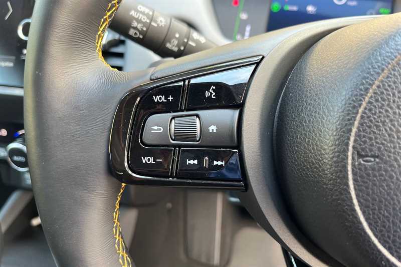 Honda Jazz Honda Jazz 1.5 H I-mmd Advance Hatchback Petro Black #8