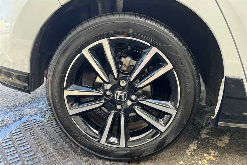 Honda Jazz Honda Jazz 1.5 H I-mmd Advance Hatchback Petro Black #32