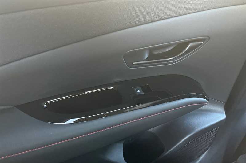 Hyundai Tucson 1.6T Hybrid N Line S Red #31