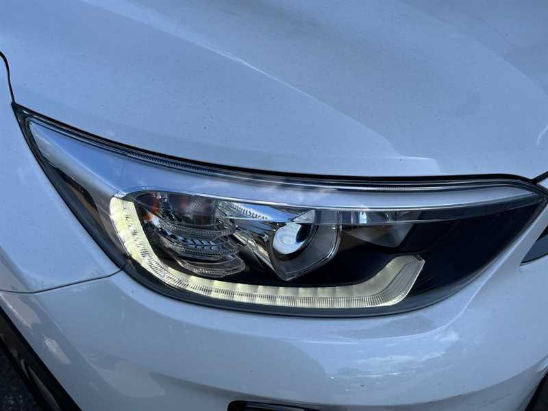 Kia Stonic 1.0T Gdi 98 2 Dct LY25FWW White #4