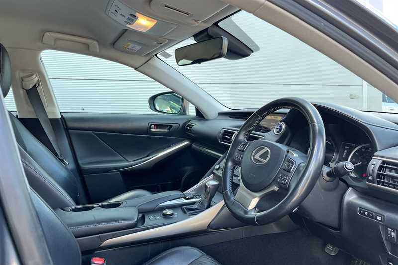 Lexus IS 2.5 300H F Sport Saloon Hybrid E-cvt Eu White #32