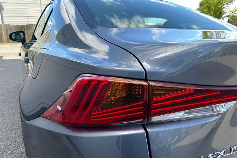 Lexus IS 2.5 300H F Sport Saloon Hybrid E-cvt Eu White #21