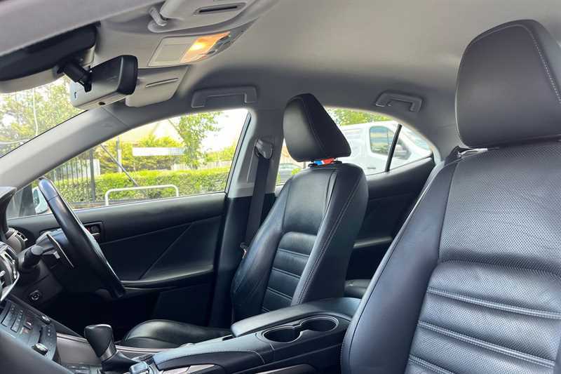 Lexus IS 2.5 300H F Sport Saloon Hybrid E-cvt Eu White #27