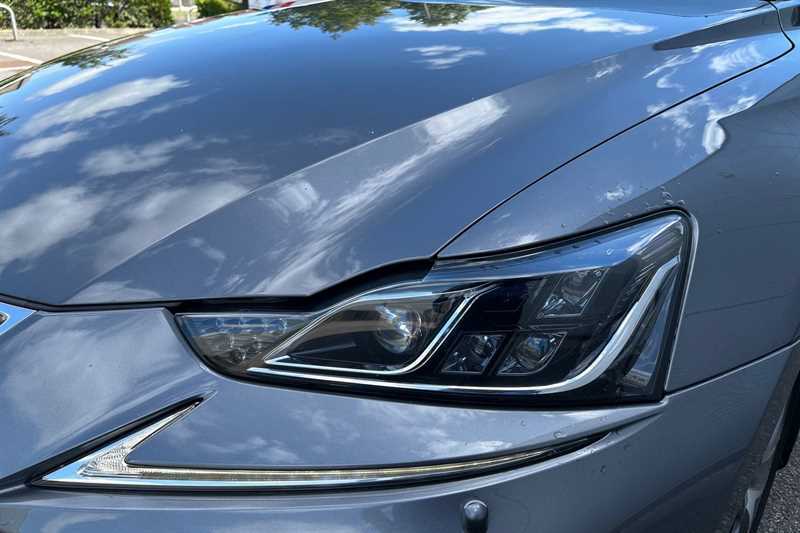 Lexus IS 2.5 300H F Sport Saloon Hybrid E-cvt Eu White #19