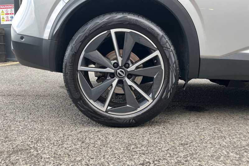 Nissan Qashqai 1.5 E-power Tekna Silver #6