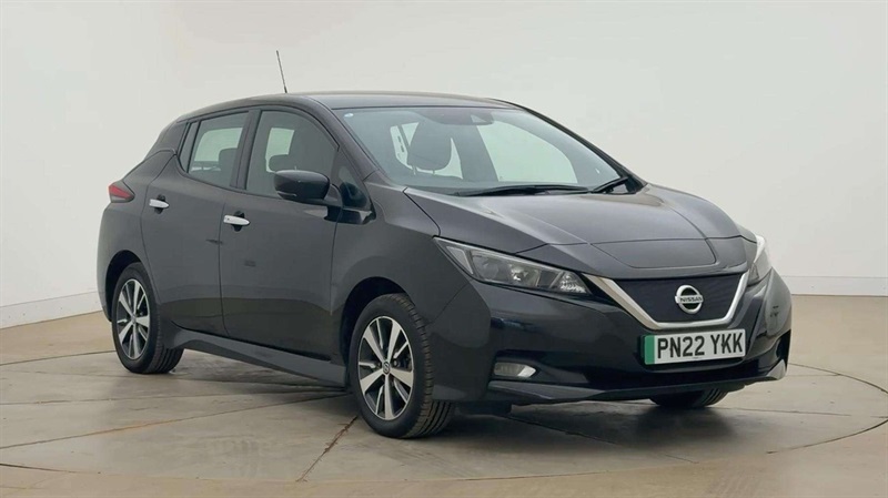 Nissan Leaf 110Kw Acenta 40Kwh 6.6Kw Charger Black