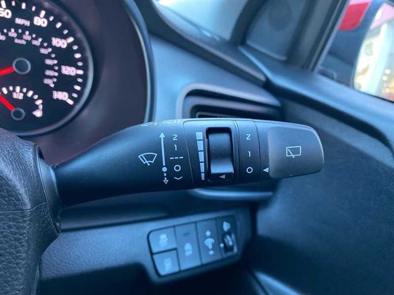 Kia Stonic 1.0 T Gdi Mhev Gt Line Suv Hybrid Dct Black #25