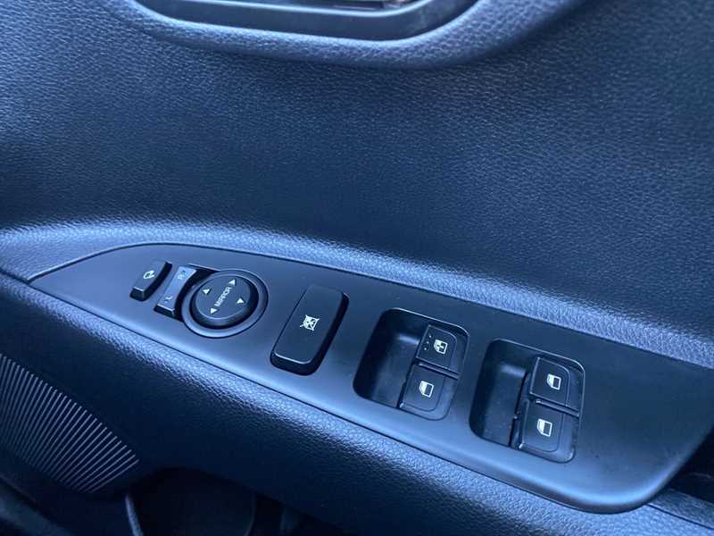 Kia Stonic 1.0 T Gdi Mhev Gt Line Suv Hybrid Dct Black #18