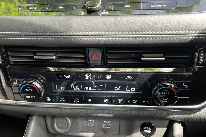 Nissan X-Trail 1.5 Mhev 163 N-connecta 7 Seat Xtronic Black #13