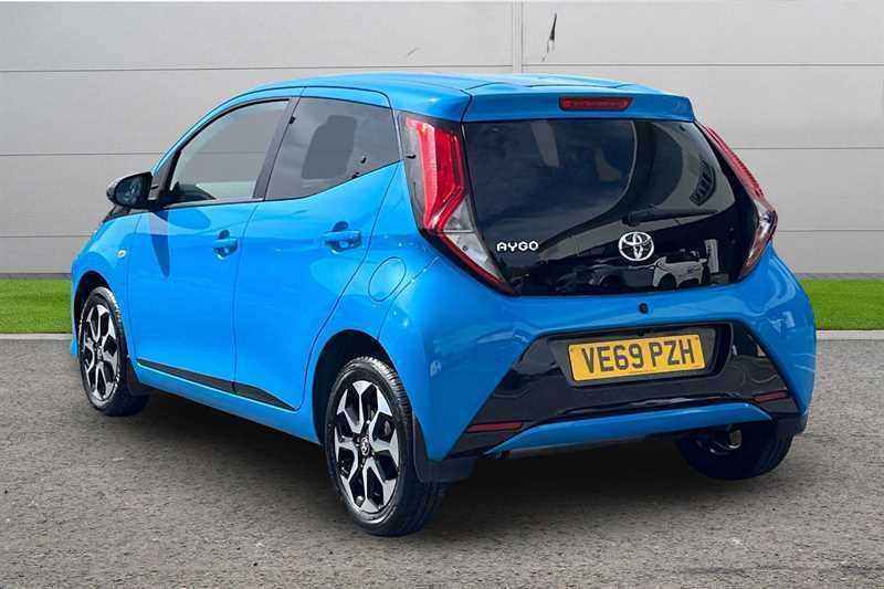 Toyota Aygo 1.0 Vvt-i X-trend Blue #2