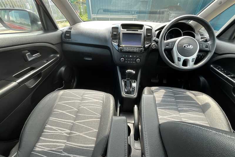 Kia Venga 1.6 4 6 Red #3