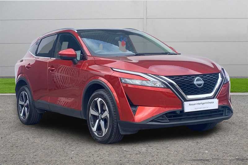 Nissan Qashqai 1.3 Dig-t Mh N-connecta BJ73KPF Red